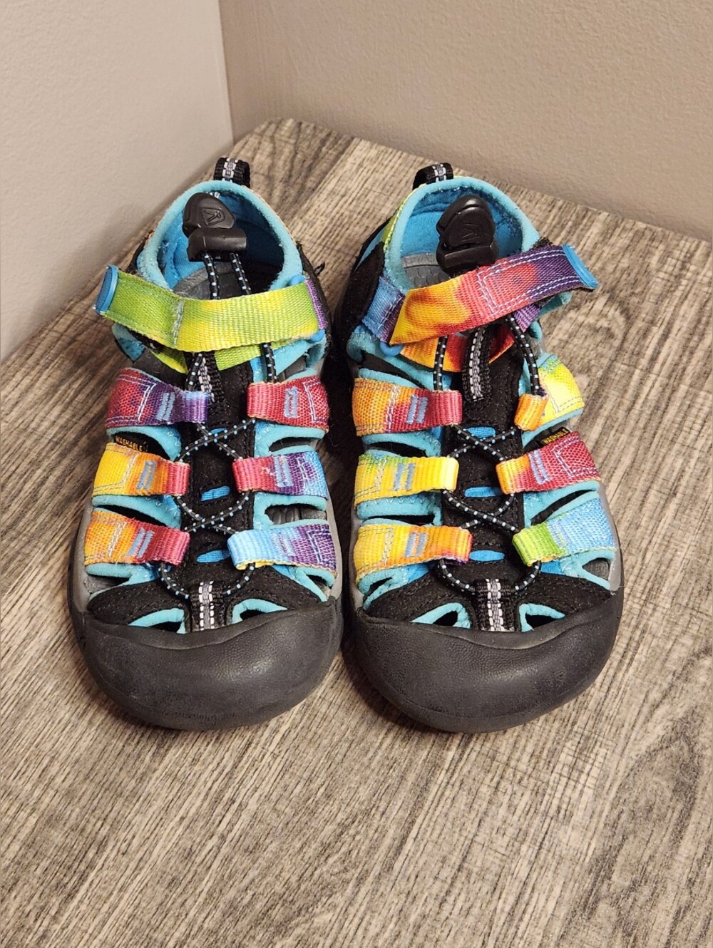 Keen Kids' Newport H2 water sandals Size 13 in the Rainbow Tie Dye colorway. - Picture 3 of 8